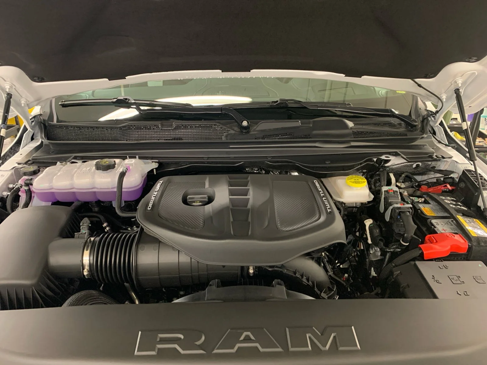 New 2026 Bright White Ram Limited image 20