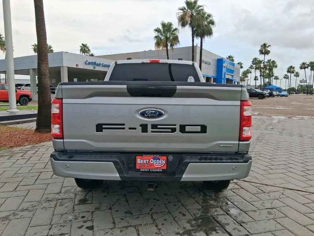 Used 2023  Ford XL image 6