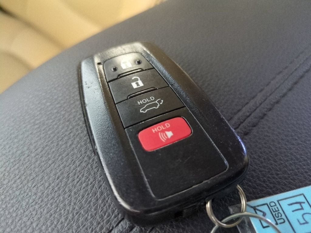 2022 Toyota RAV4 Limited - Photo 39