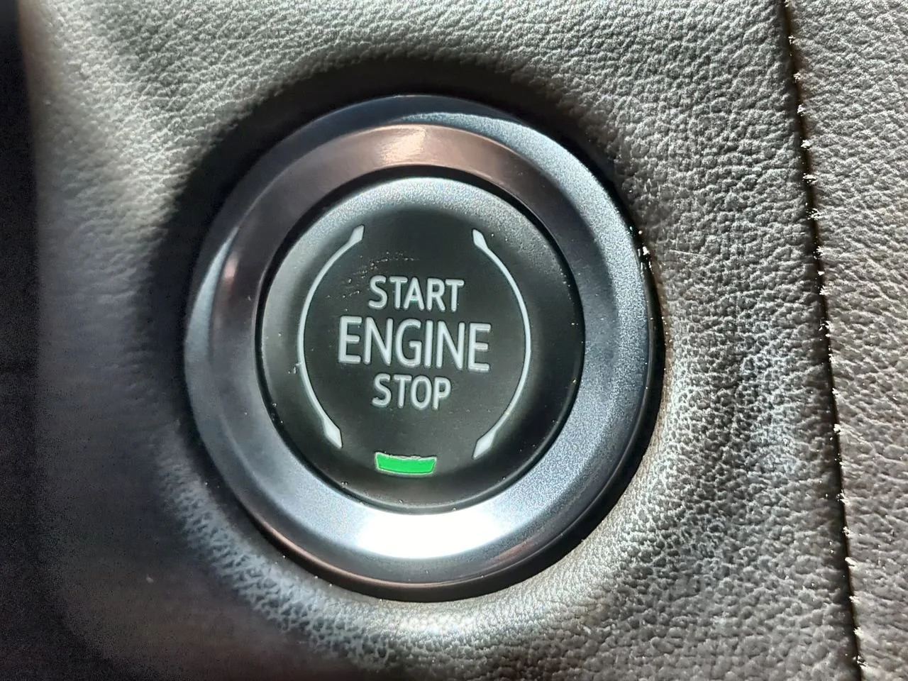Used 2022 Summit White Chevrolet LT image 17