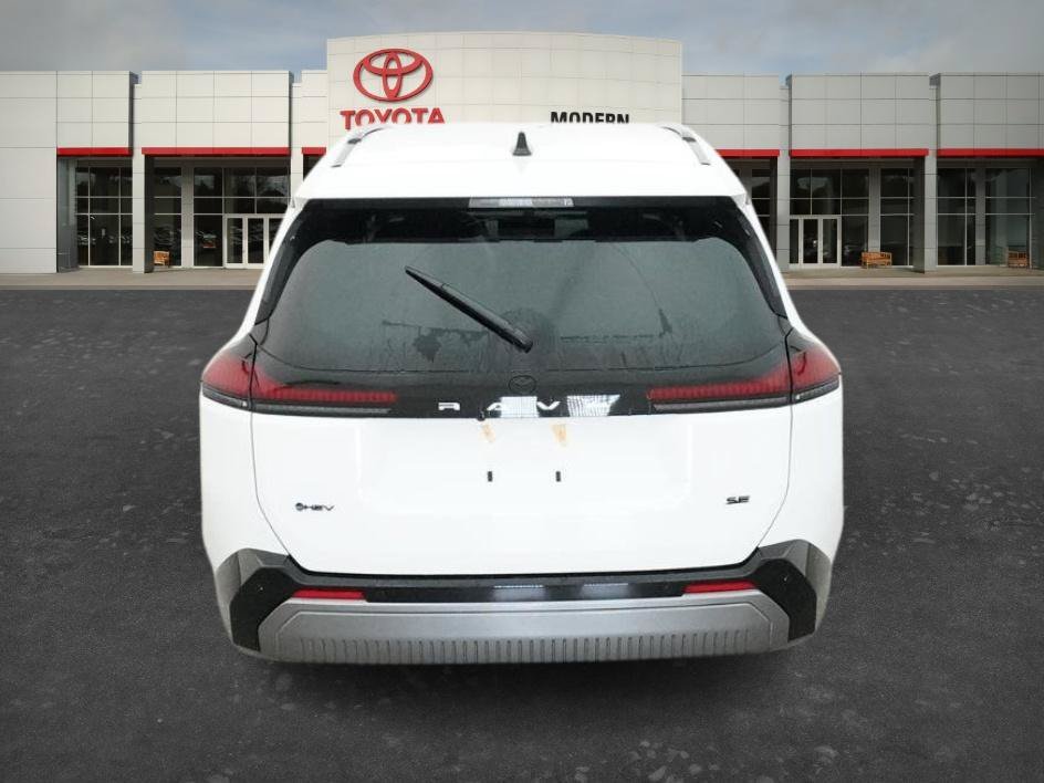 New 2026 Ice Cap Toyota SE image 3