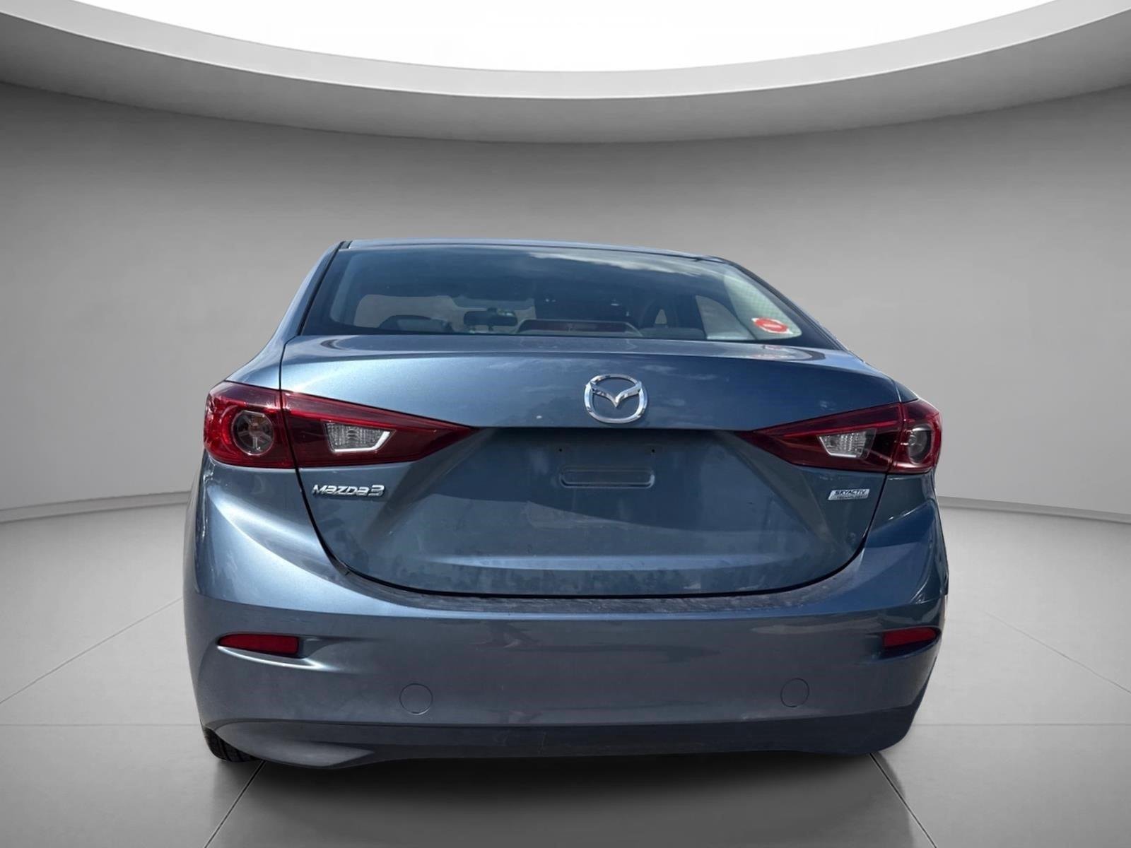 Used 2015 Blue Reflex Mica Mazda i Sport image 13