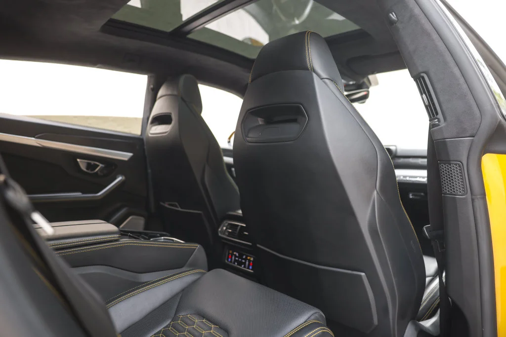 Used 2019 Yellow Lamborghini Base image 40