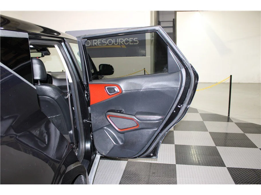 Used 2023 Fusion Black Kia GT-Line image 24