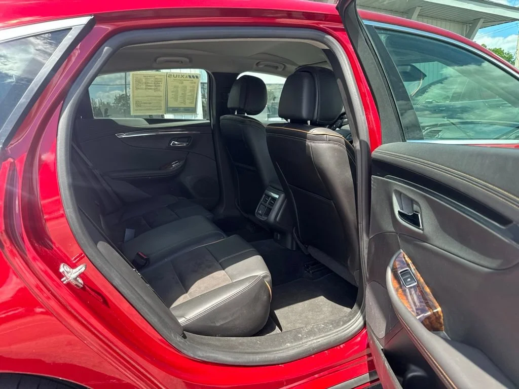 Used 2014 Crystal Red Tintcoat Chevrolet LT image 18