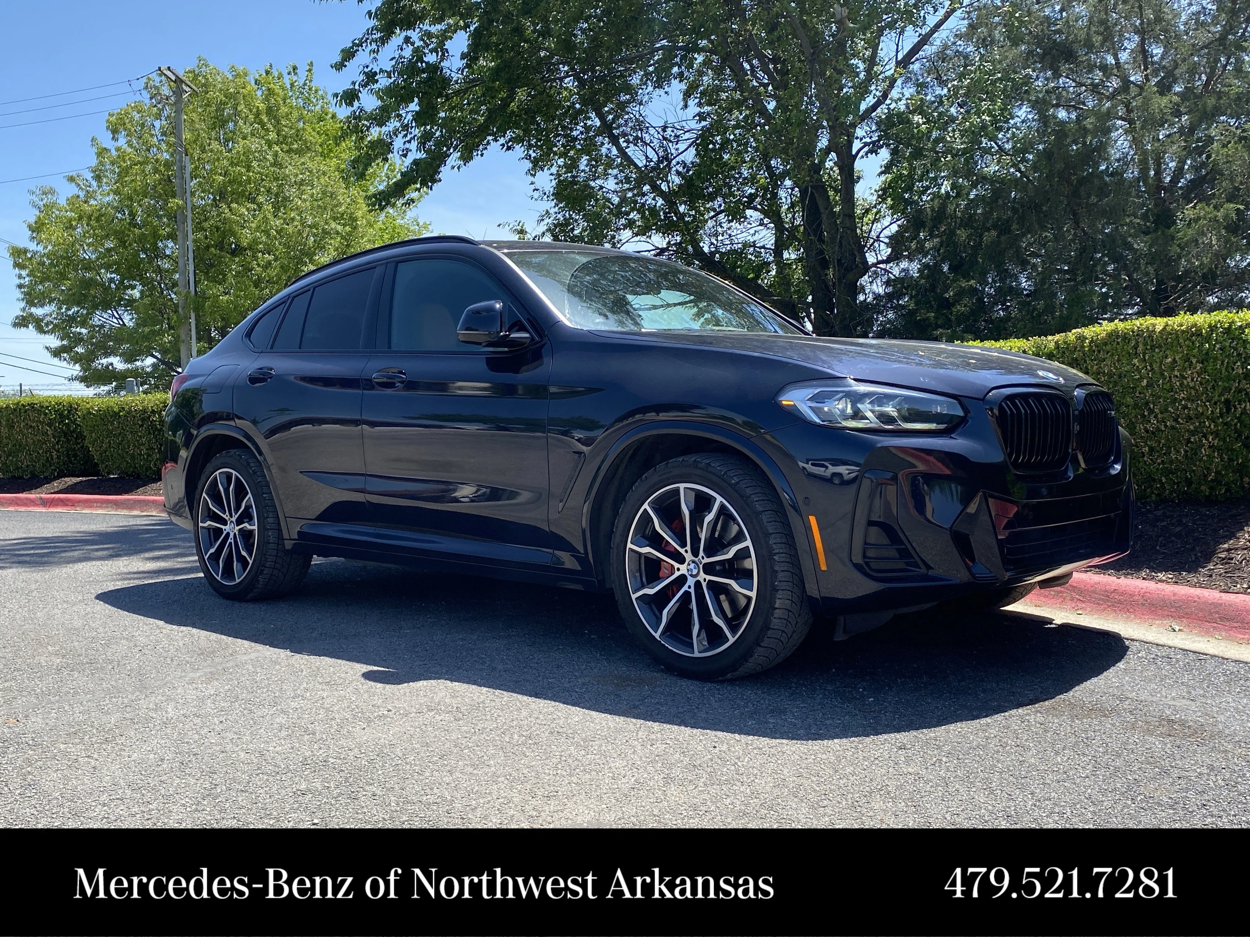 2022 BMW X4 xDrive30i's photo