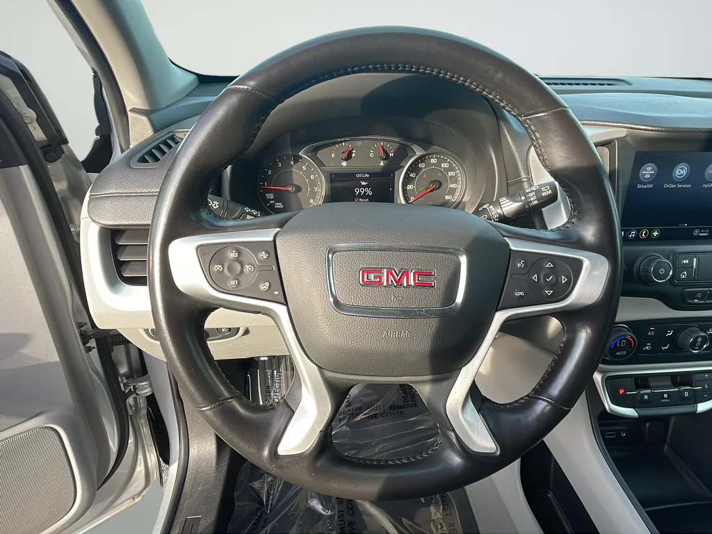 Used 2022 Silver GMC SLT image 37