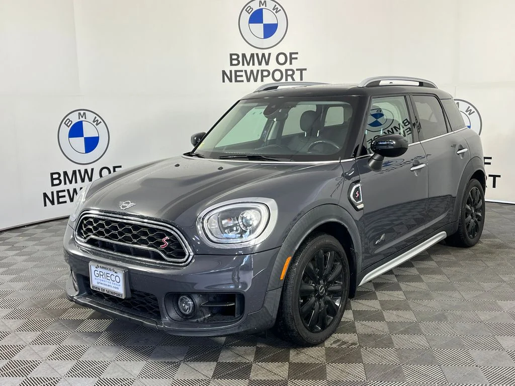 Used 2020 Gray MINI Signature image 3