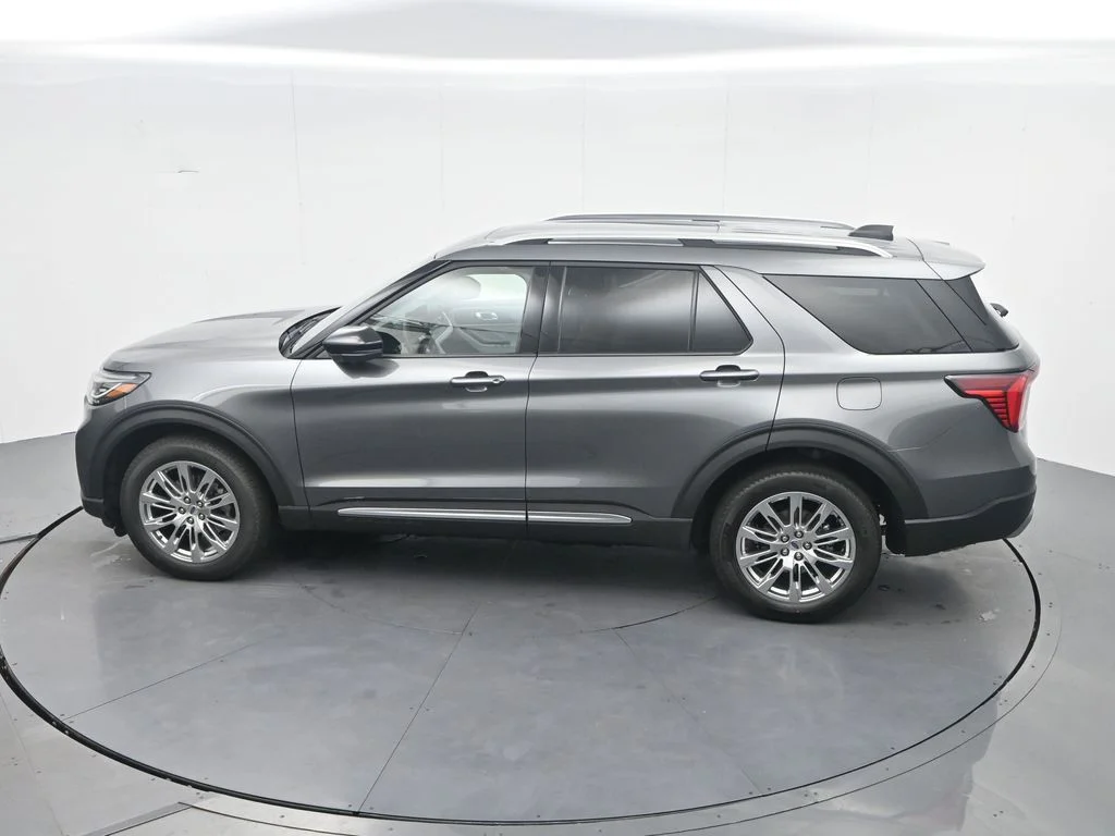 New 2026 Carbonized Gray Metallic Ford Platinum™ image 42