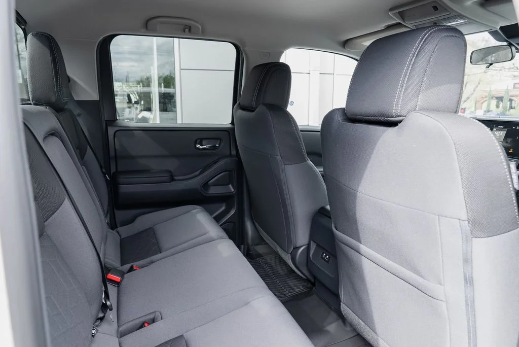 New 2026 Glacier White Nissan Crew Cab SV image 27