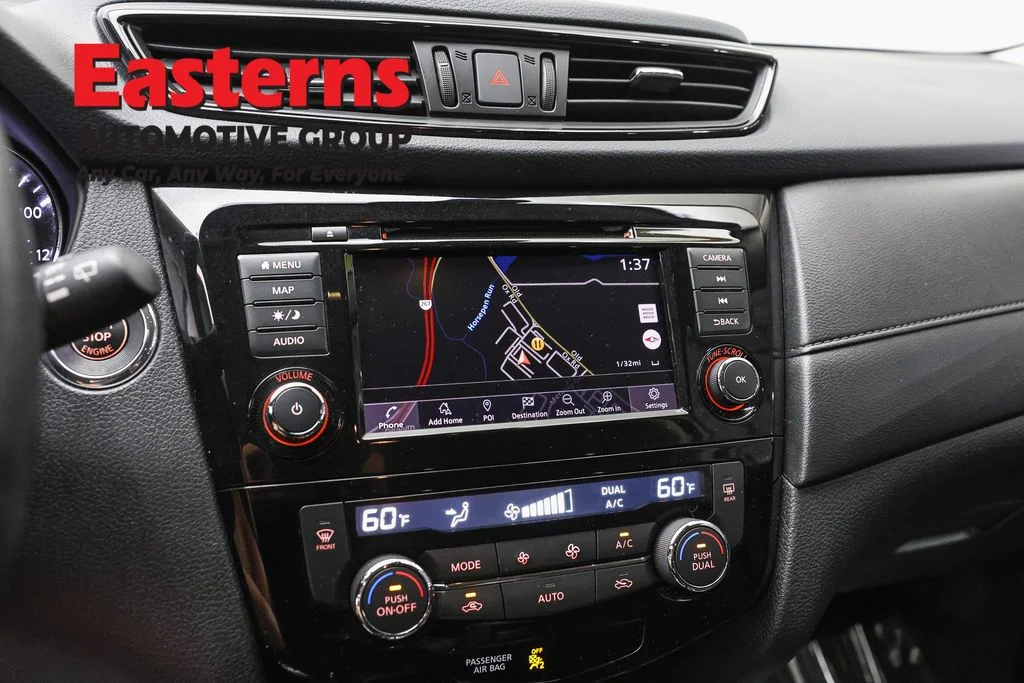 Used 2020 Gray Nissan SV image 19