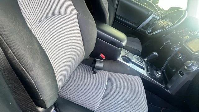 Used 2017 White Toyota SR5 image 11