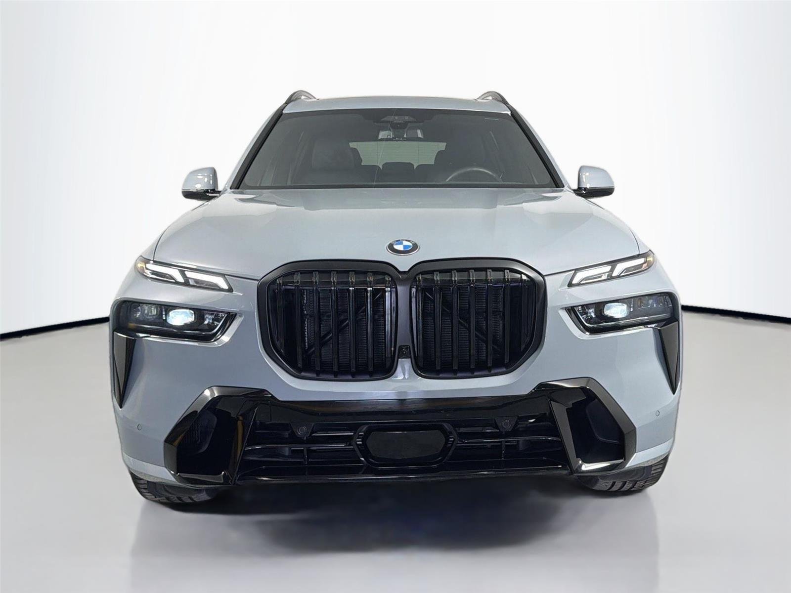 Certified Used 2026 Brooklyn Grey Metallic BMW xDrive40i image 2