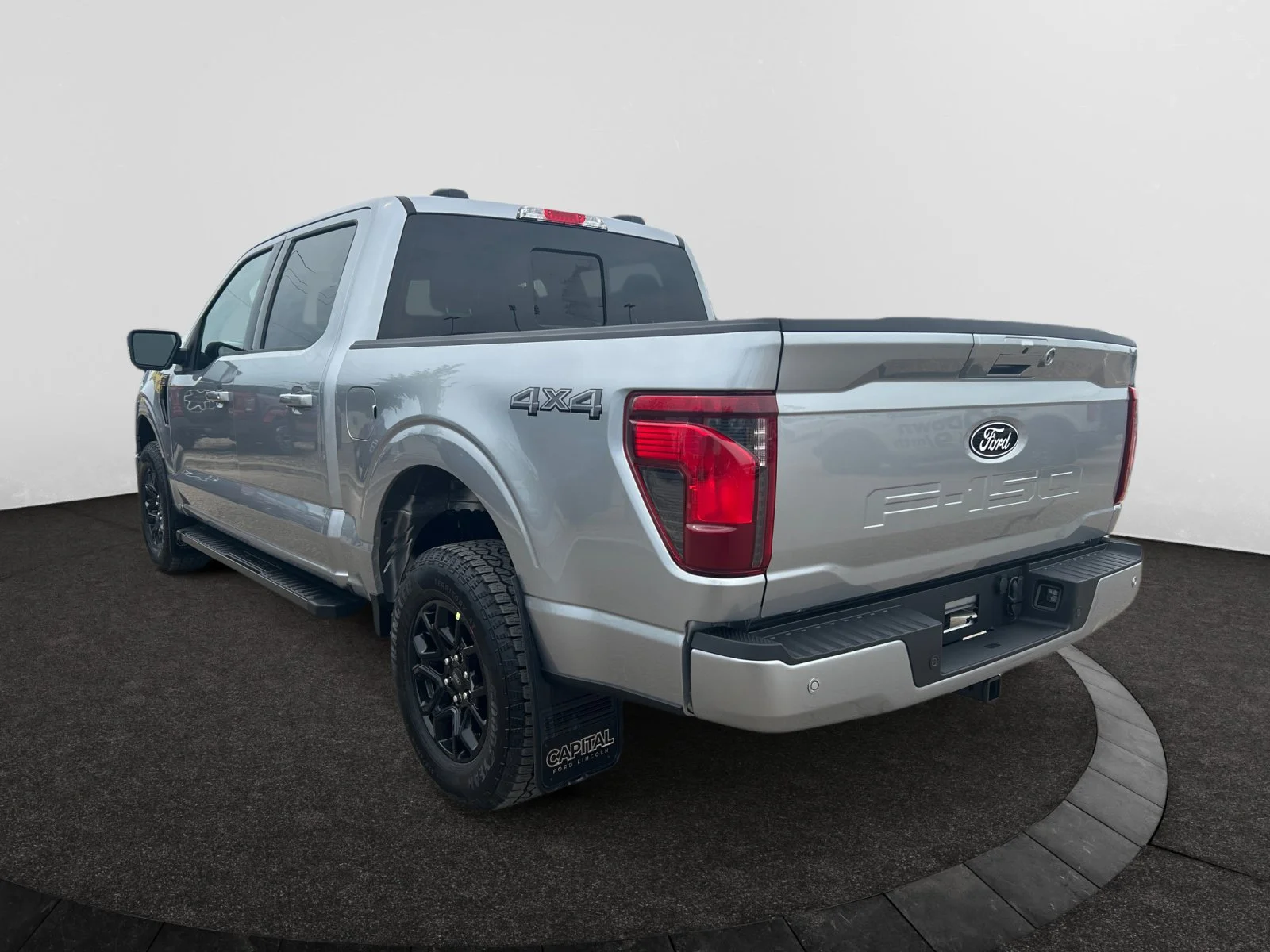 New 2026 Iconic Silver Metallic Ford XLT image 3