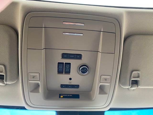 Used 2018 White GMC Denali image 23