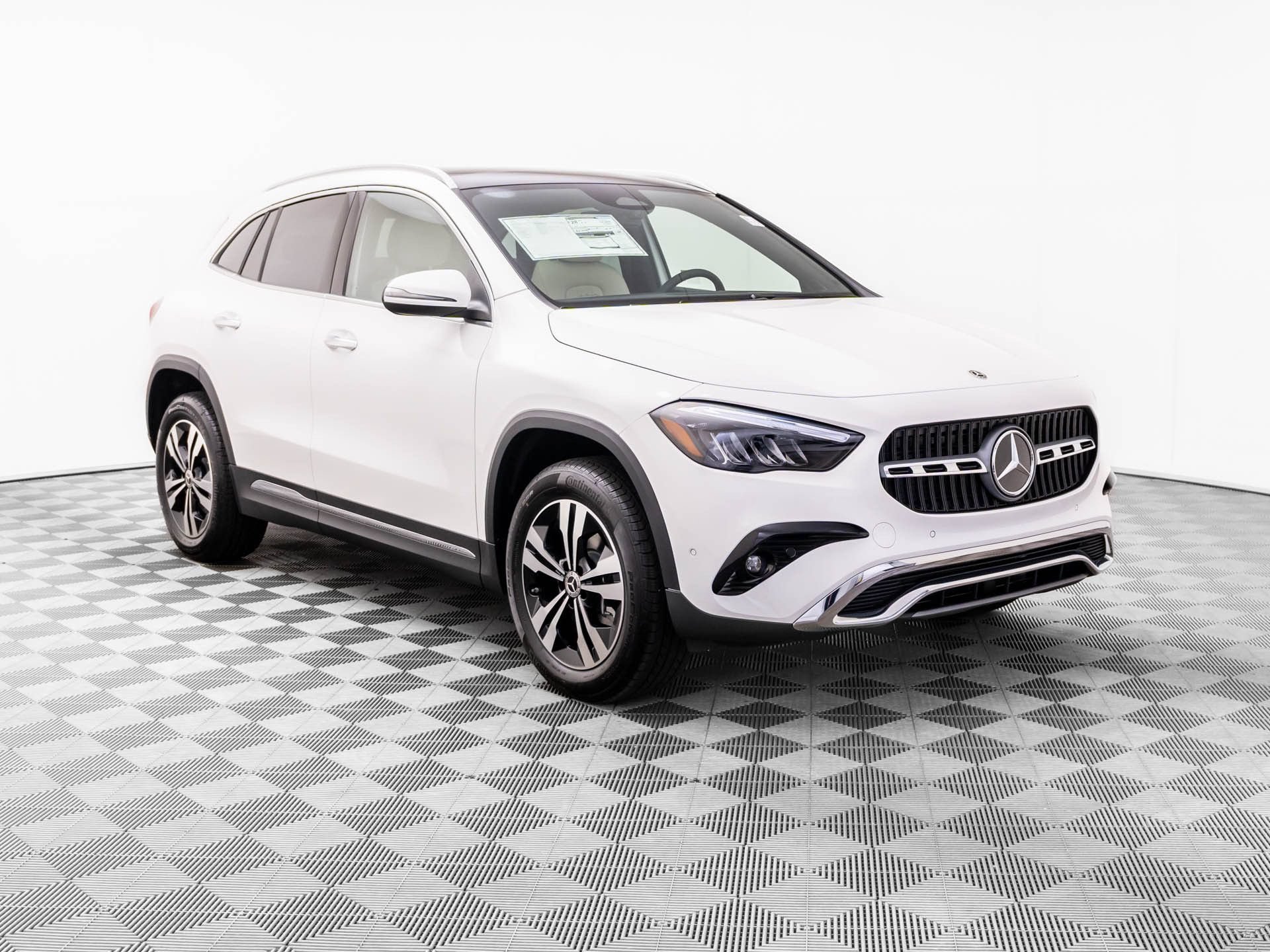 New 2026 Polar White Mercedes-Benz GLA 250 image 47