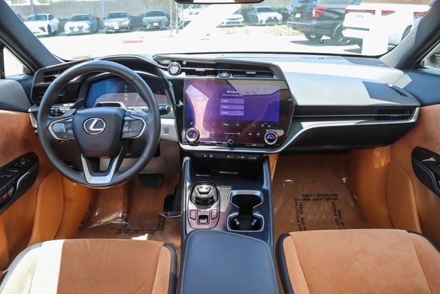 Certified Used 2023 ETHER Lexus 450e Luxury image 14