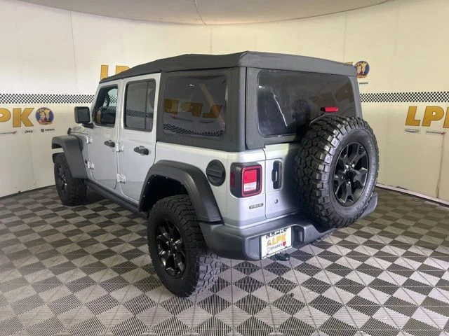 Used 2022 Silver Jeep Unlimited Willys image 7