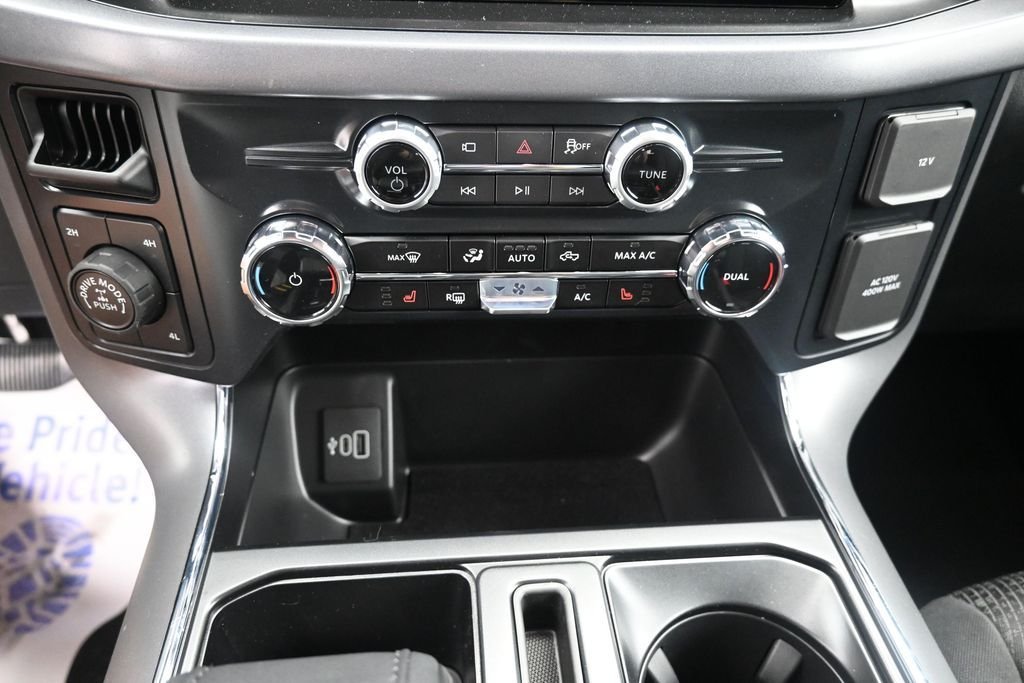 New 2026 Carbonized Gray Metallic Ford XLT image 12