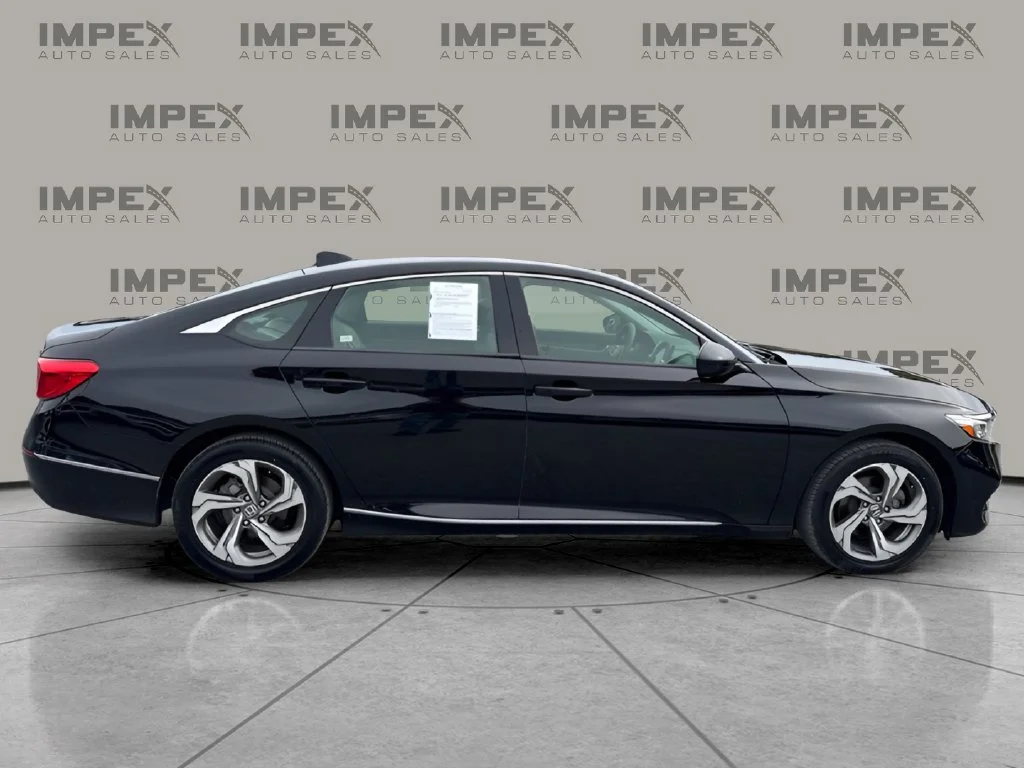 Used 2019  Honda EX image 6