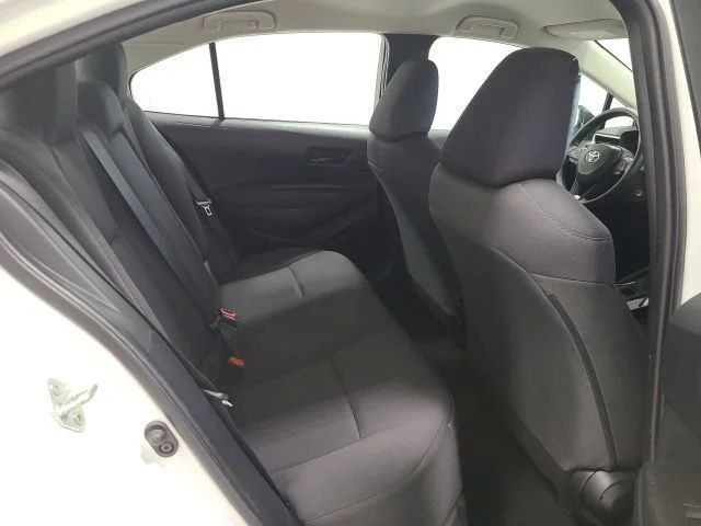 Used 2022 White Toyota LE image 13
