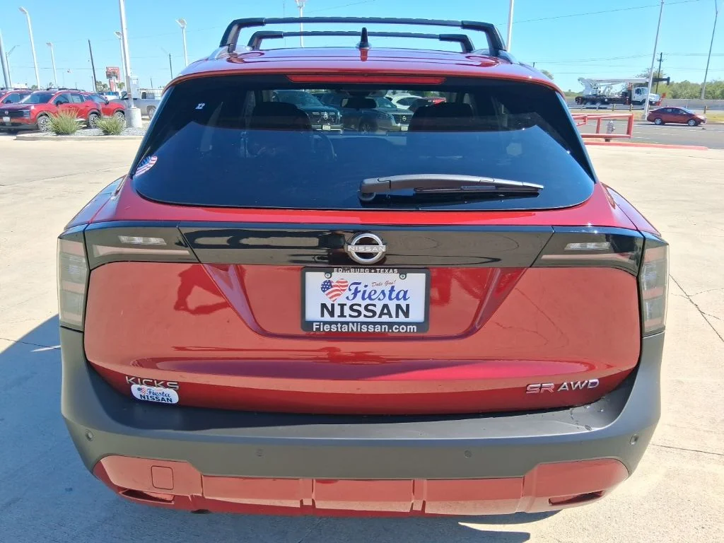 2026 Nissan KICKS SR AWD - Photo 6