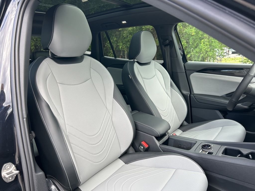 New 2026 Black Volkswagen 2.0T SE R-Line Black image 45