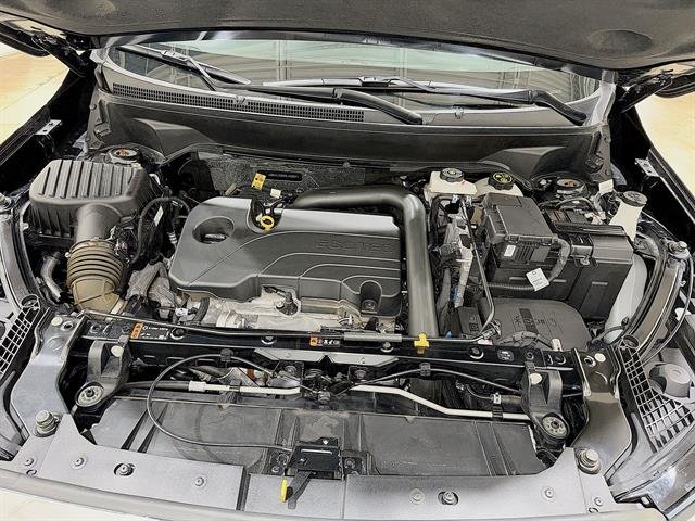 Used 2024 Ebony Twilight Metallic GMC SLE image 27