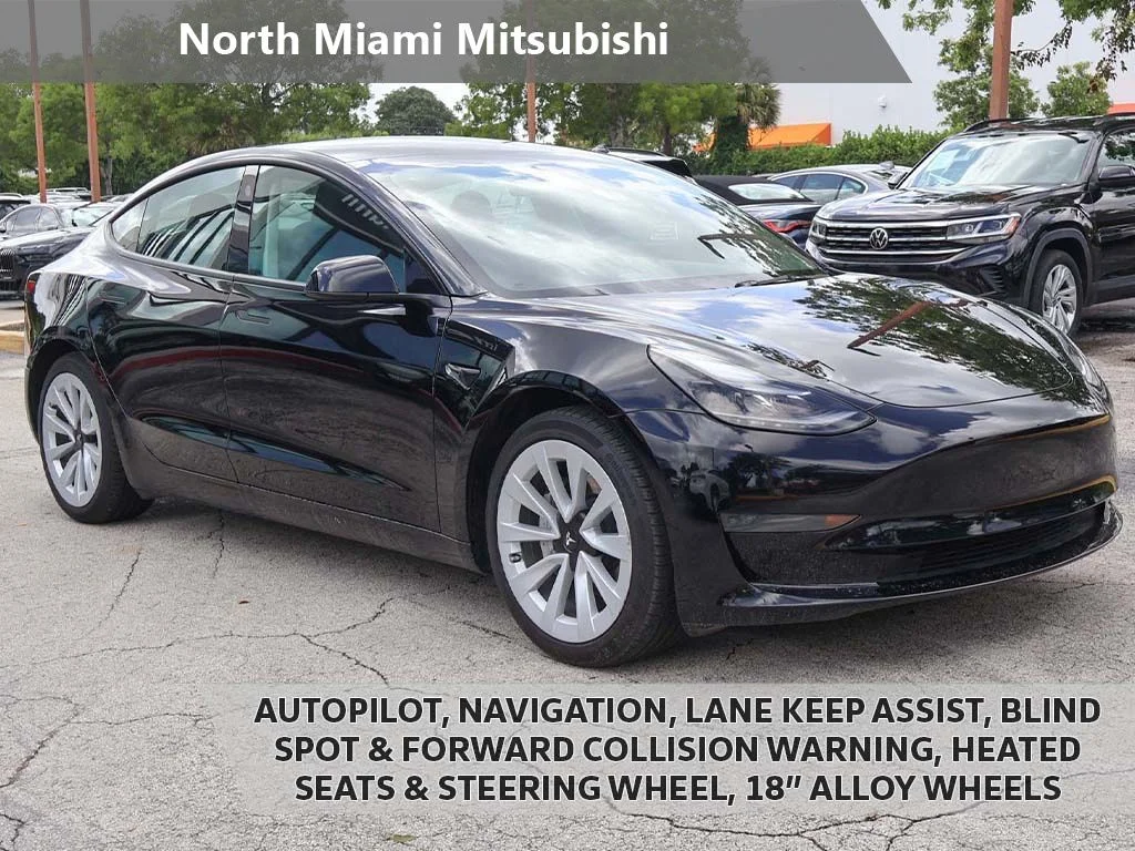 2023 Tesla Model 3 -'s photo