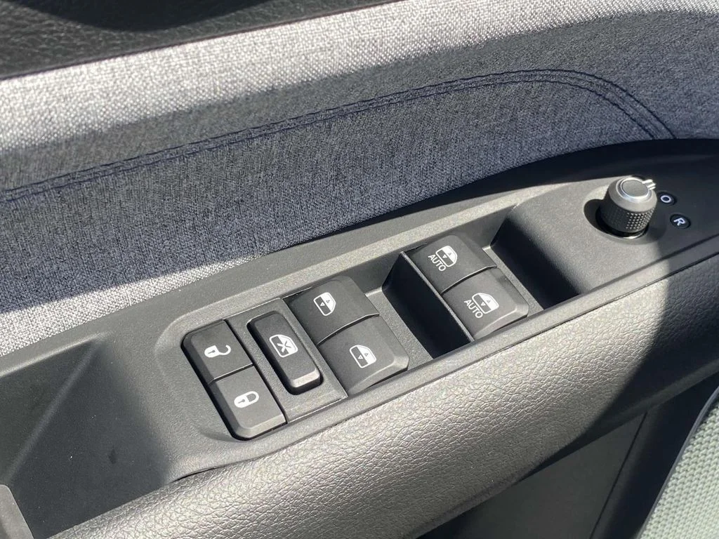 Used 2024 White Jeep Sport image 18