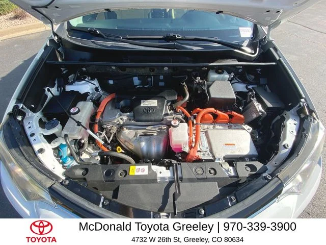 Used 2017 White Toyota XLE image 27
