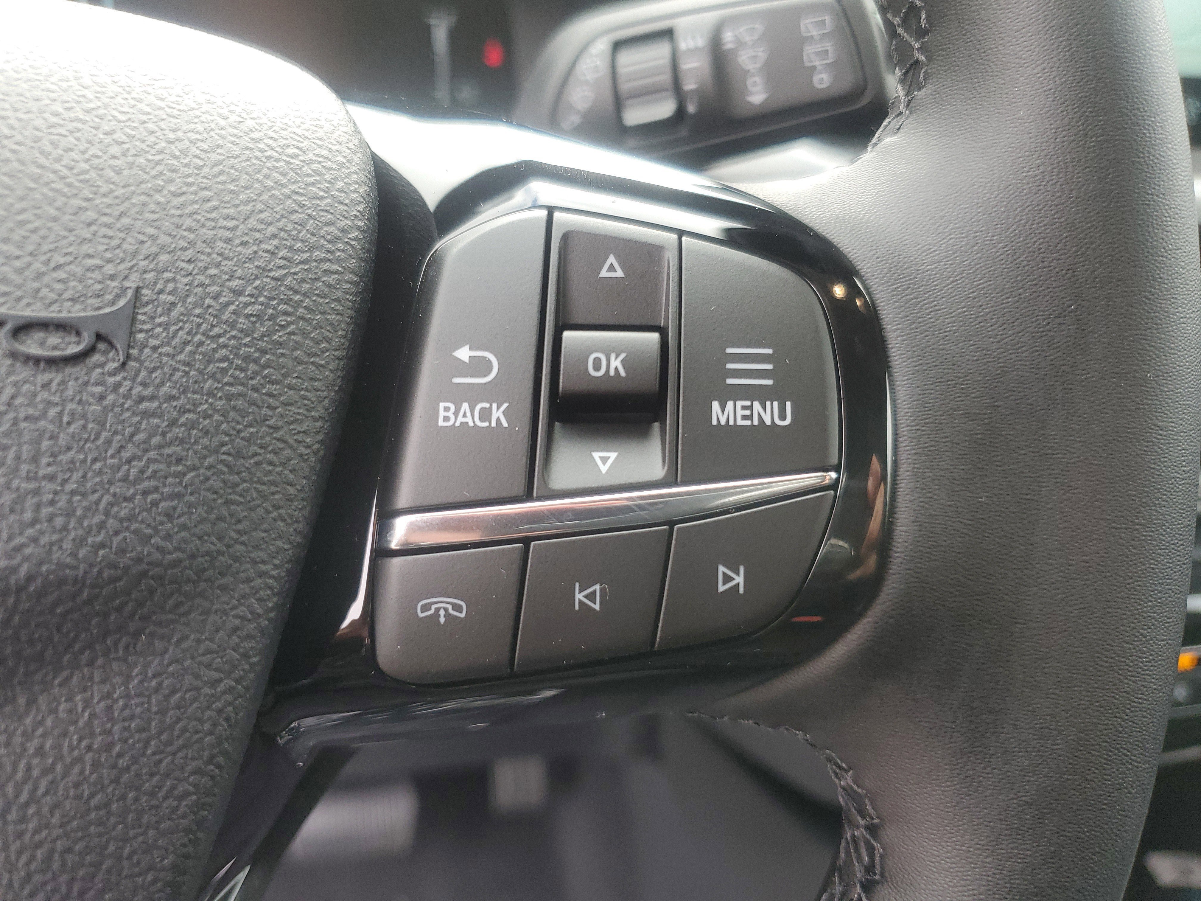 New 2026 Agate Black Metallic Ford Active® image 15