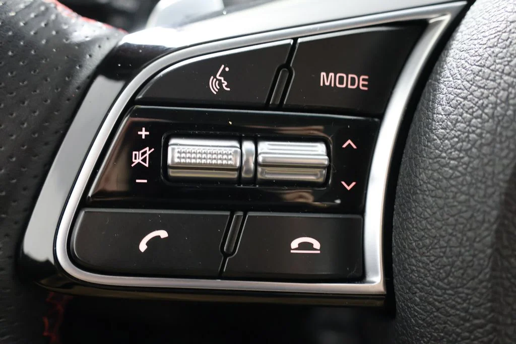 Used 2020 Black Kia SX image 11