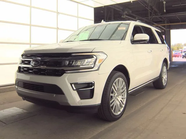 Used 2024 White Ford Limited image 28