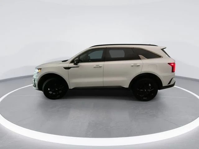 Used 2021 White Kia SX image 3