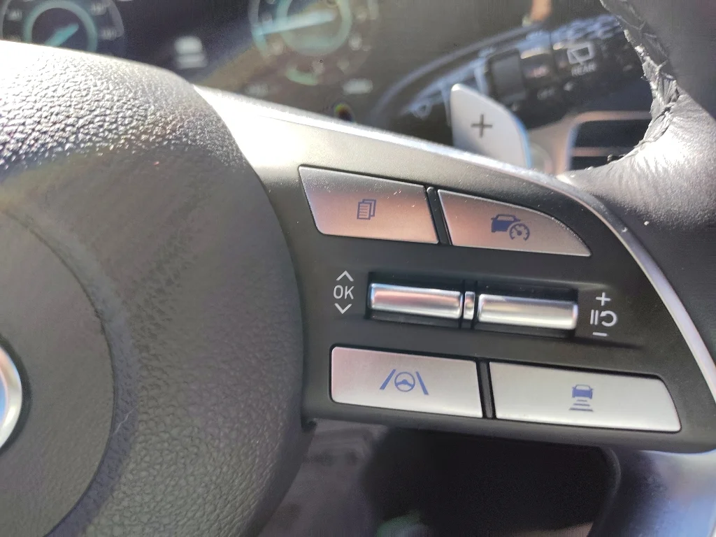 Used 2025 Hyper White Hyundai Calligraphy image 19