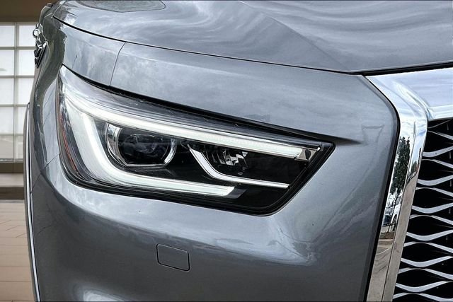 Used 2020  INFINITI  image 30