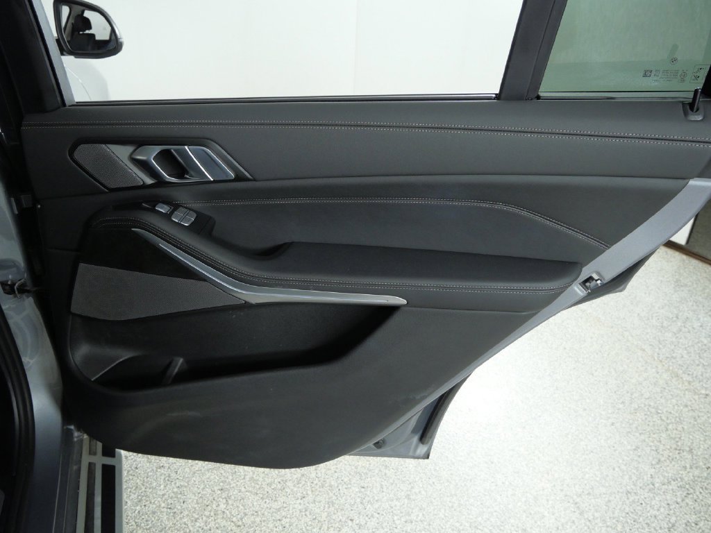 Certified Used 2025 Skyscraper Grey Metallic BMW xDrive40i image 30