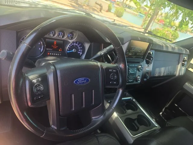 Used 2016 White Ford Lariat image 9