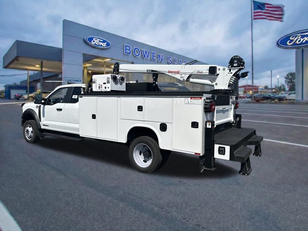 2025 Ford F-550 Super Duty Chassis Cab XL - Photo 3