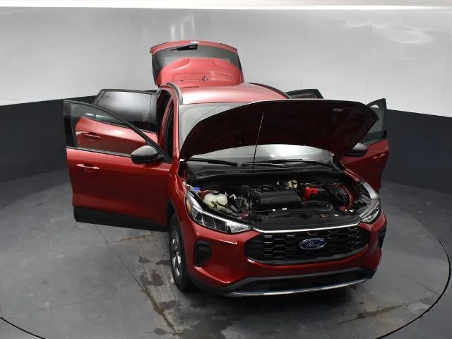 New 2026 Rapid Red Metallic Tinted Clearcoat Ford ST-Line image 35