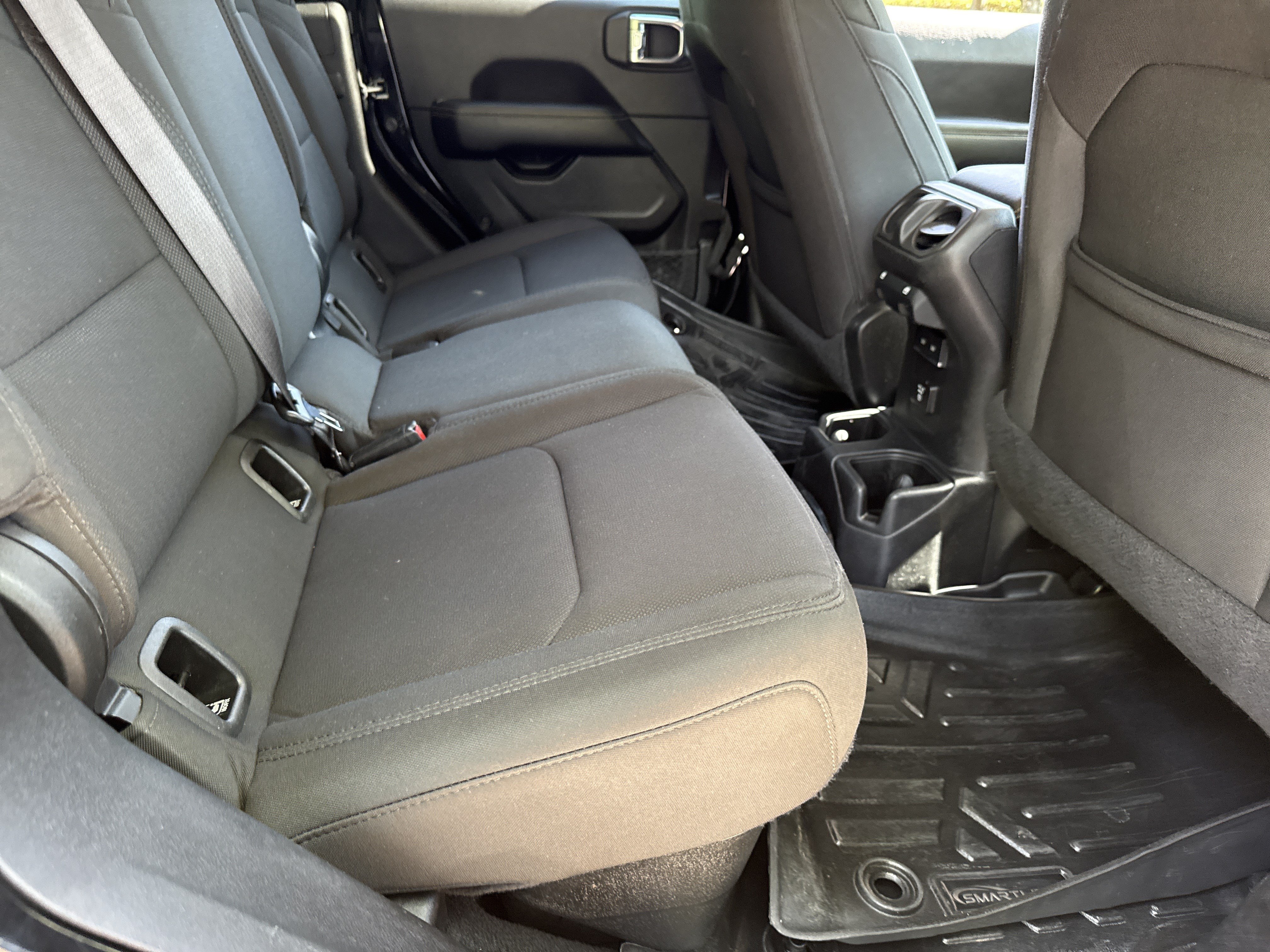 Used 2021 Black Clearcoat Jeep Overland image 17