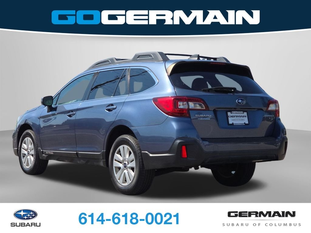 Used 2018 Blue Subaru 2.5i Premium image 11