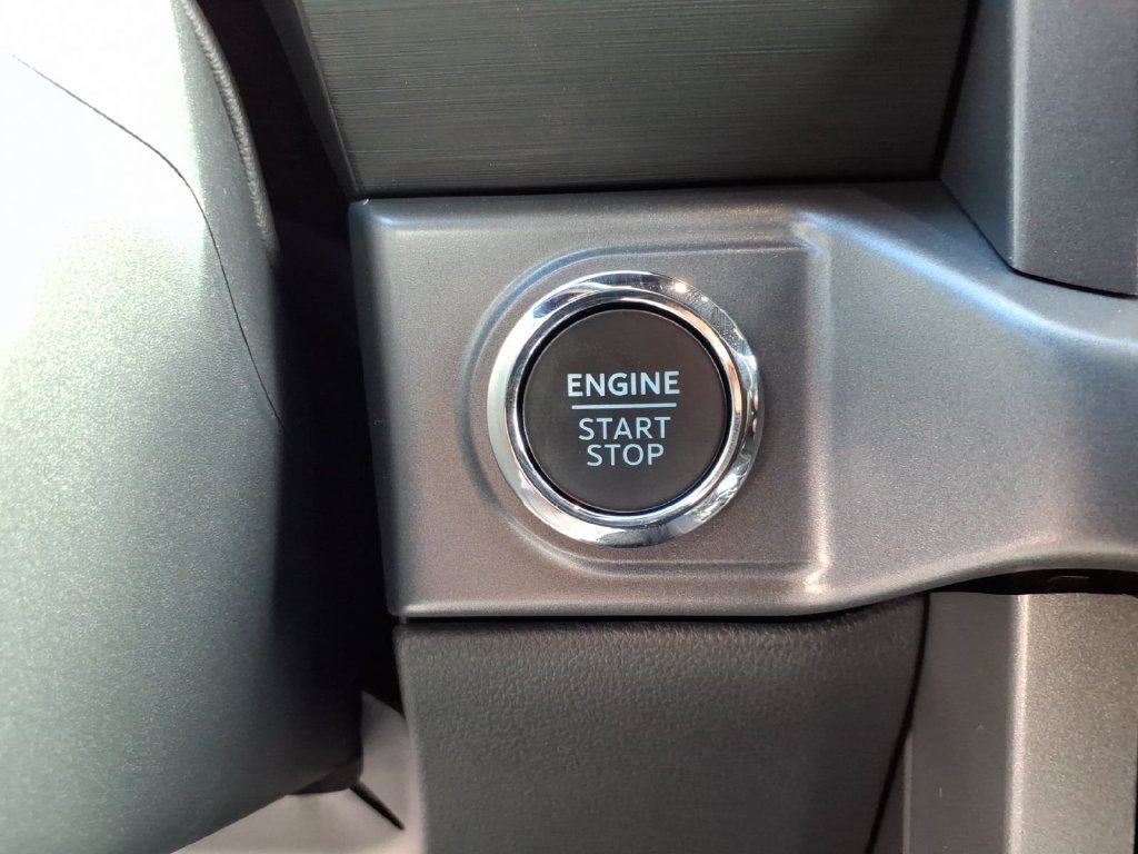New 2026 Agate Black Metallic Ford XLT image 25