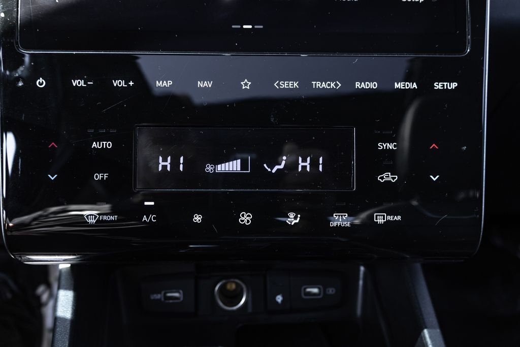 Certified Used 2022 White Hyundai Limited image 20
