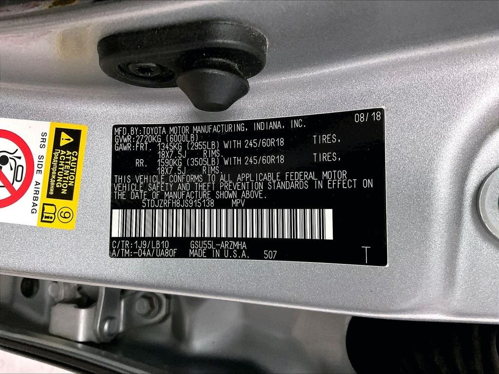 Used 2018 Silver Toyota XLE image 40