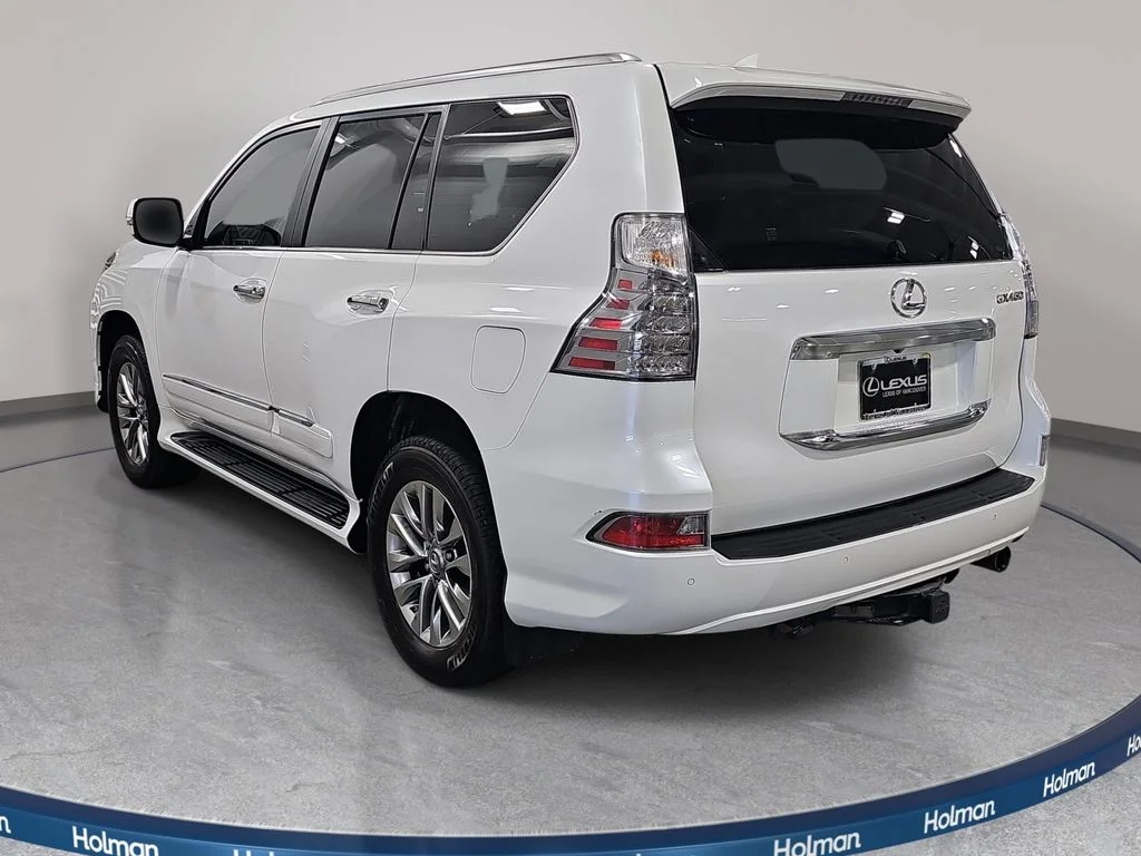 Used 2017 White Lexus 460 Luxury image 8