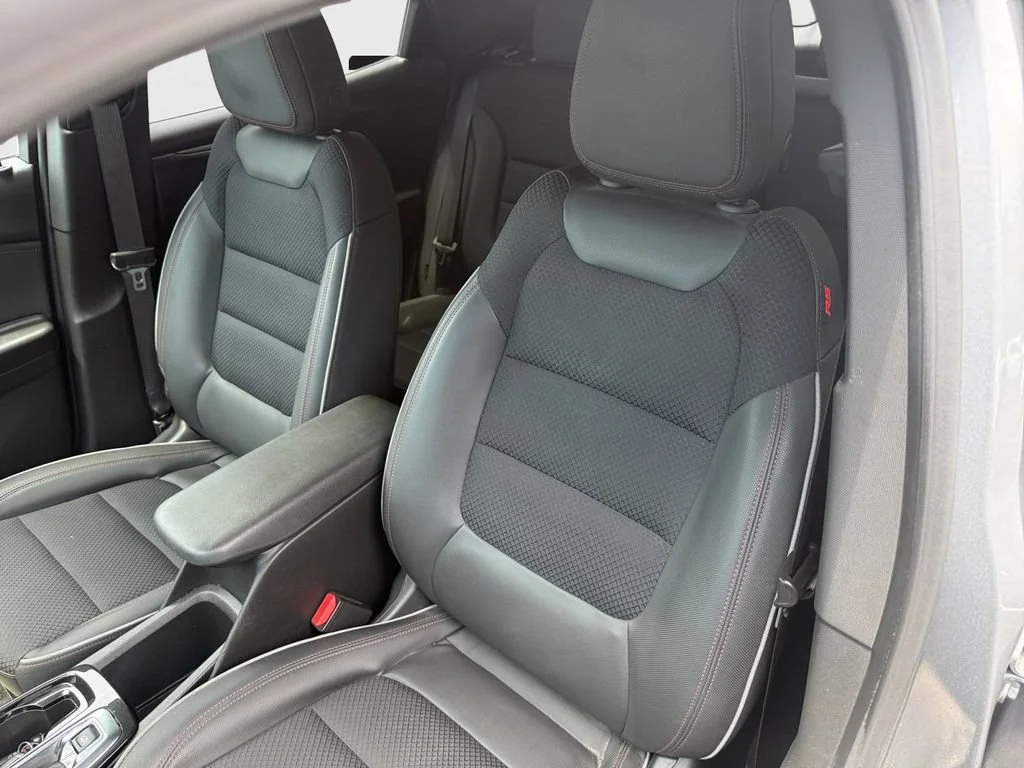 Used 2023 STERLING GRAY METALLIC Chevrolet RS image 24