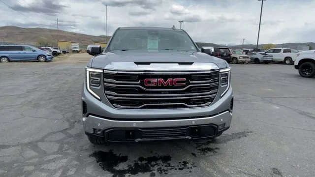 New 2026 Sterling Metallic GMC SLT image 3