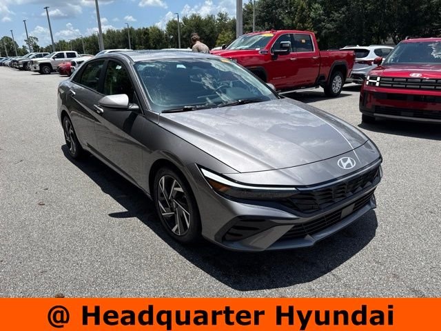 Used 2024 Silver Hyundai SEL image 6